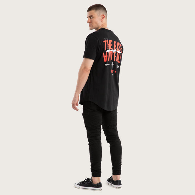 Model wears Diluted Dual Curved Tee Jet Black T-Shirts in Black - Image 5