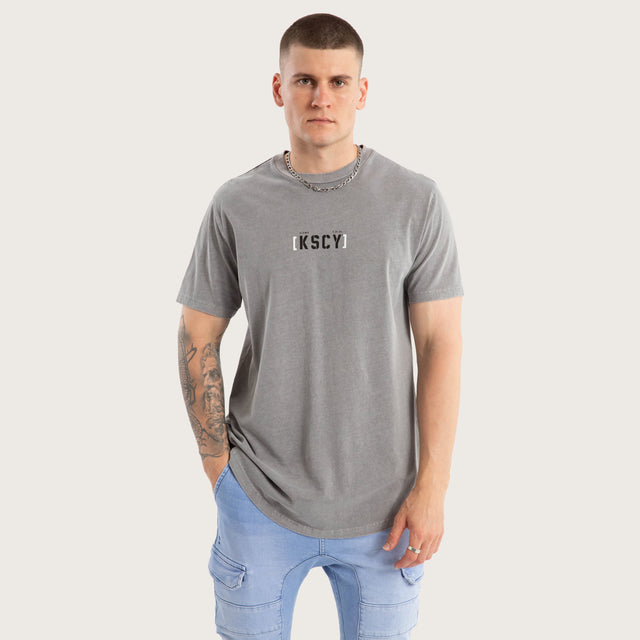 Model wears Unleashed Dual Curved Tee Pigment Frost Grey T-Shirts in Grey - Image 3