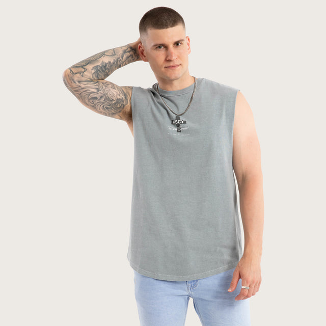 Model wears Rushify Dual Curved Muscle Pigment Ultimate Grey Muscle Tees in Grey - Image 3