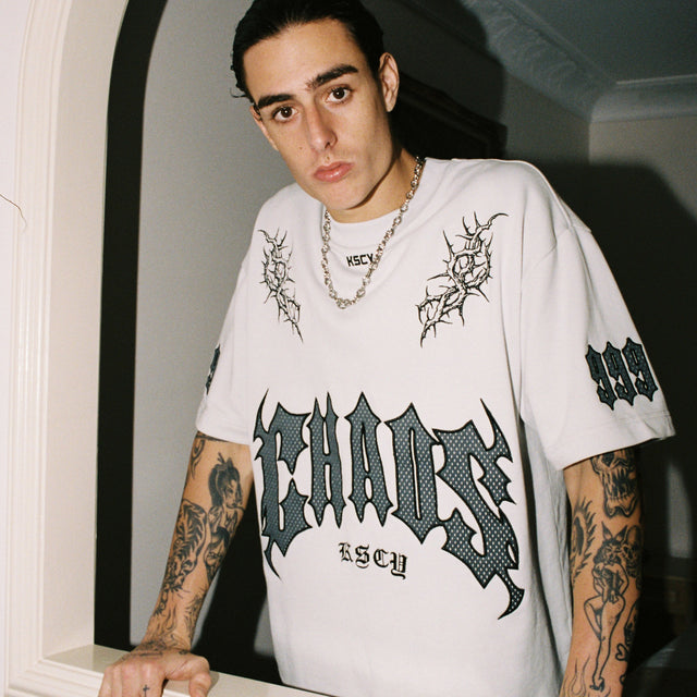 Model wears Castly Loopback Street Tee Glacier Grey T-Shirts in Grey - Image 2