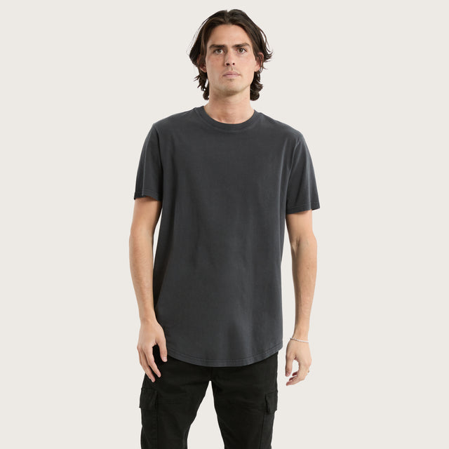 Model wears Prairie Dual Curved Tee Pigment Asphalt T-Shirts in Grey - Image 1