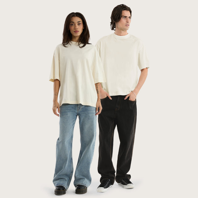 Model wears Gillette Heavy Crop Tee Tofu T-Shirts in Off-White - Image 7