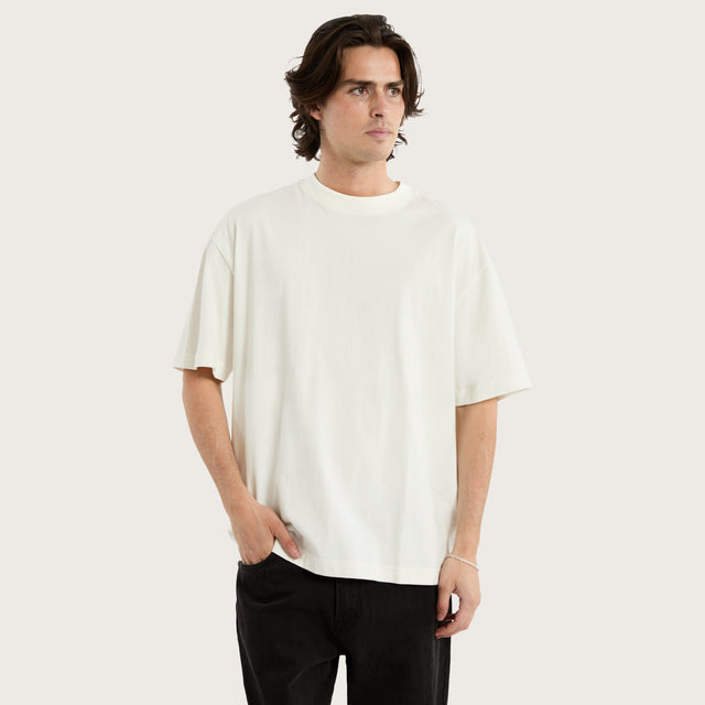 Model wears Havre Heavy Street Tee Natural White T-Shirts in White - Image 1