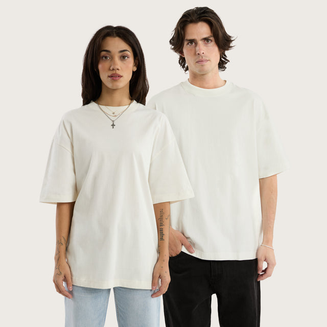 Model wears Havre Heavy Street Tee Natural White T-Shirts in White - Image 2