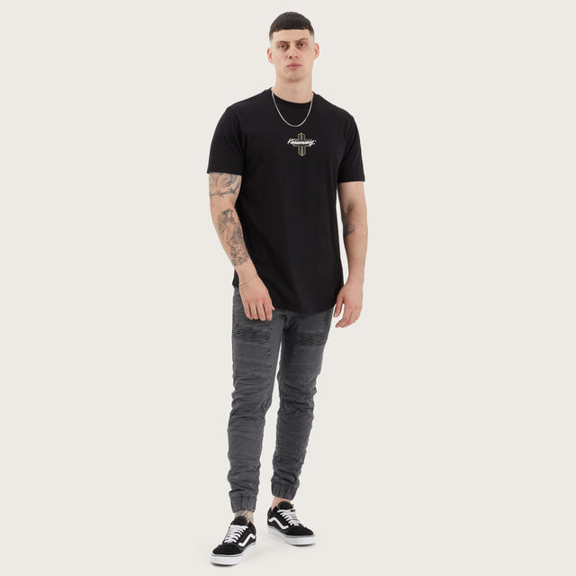 Model wears Prudheo Dual Curved Tee Jet Black T-Shirts in Black - Image 4