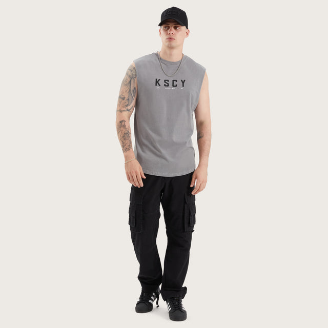 Model wears Orta Dual Curved Muscle Pigment Frost Grey Muscle Tees in Grey - Image 4