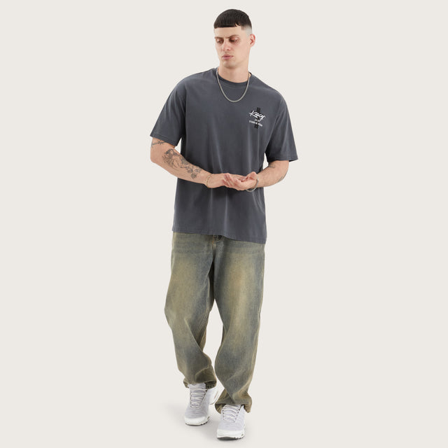 Model wears Wendel Box Fit Tee Pigment Asphalt T-Shirts in Grey - Image 4