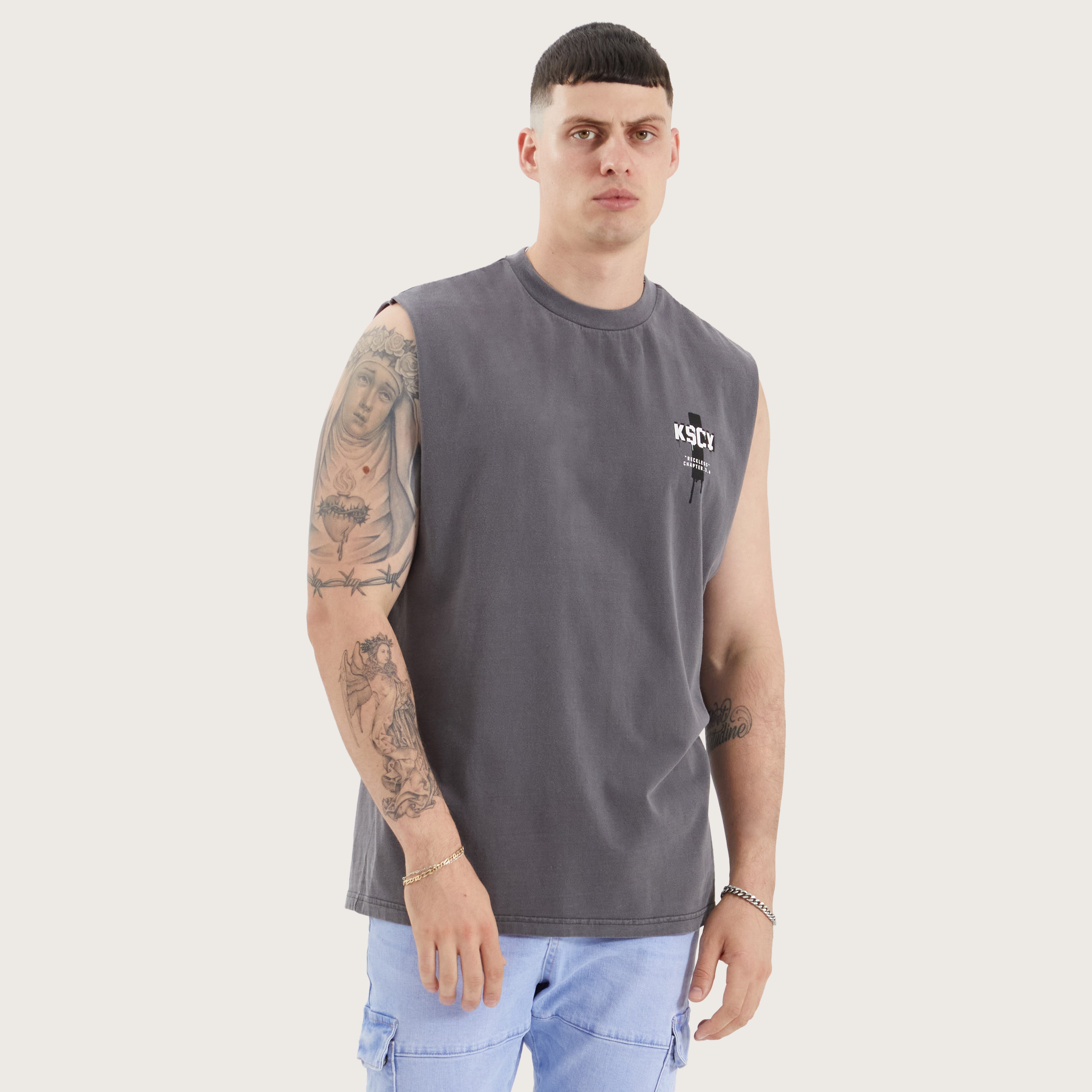 Ripped Relaxed Muscle in Pigment Charcoal | KSCY