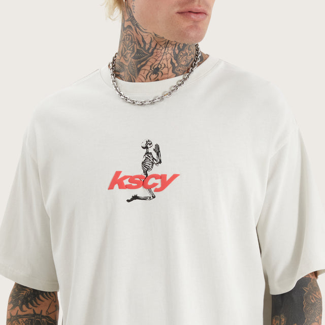 Model wears Echo Box Fit Tee Nimbus Cloud T-Shirts in Grey - Image 3
