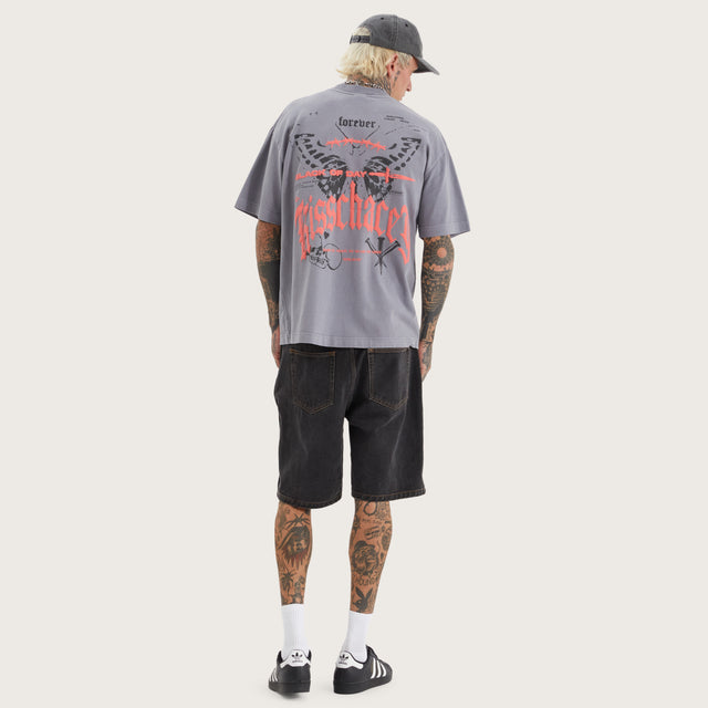 Model wears Morris Street Tee Pigment Sky Rocket T-Shirts in Grey - Image 6