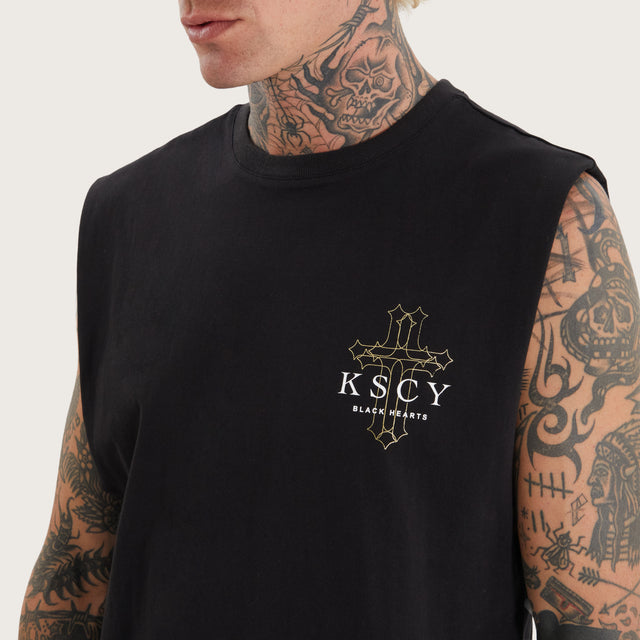 Model wears Principate Dual Curved Muscle Jet Back Muscle Tees in Black - Image 3