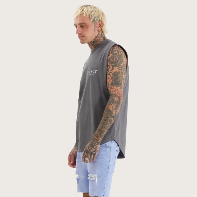 Model wears Principate Dual Curved Muscle Pigment Quiet Shade Muscle Tees in Grey - Image 4