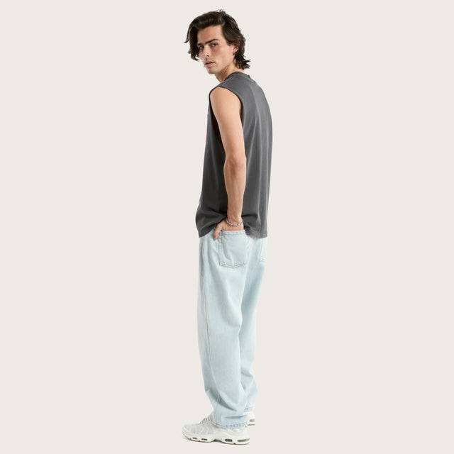 Model wears Katana Street Muscle Tee Pigment Asphalt Muscle Tees in Grey - Image 5