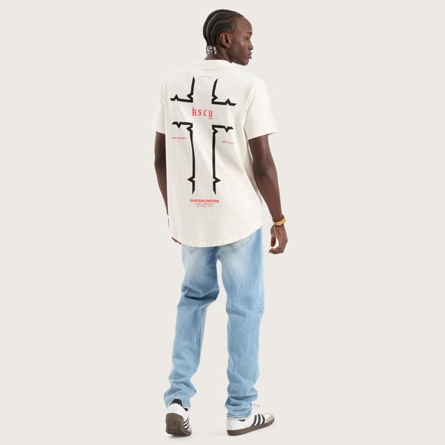 Model wears Thready Dual Curved Tee Natural White T-Shirts in White - Image 4