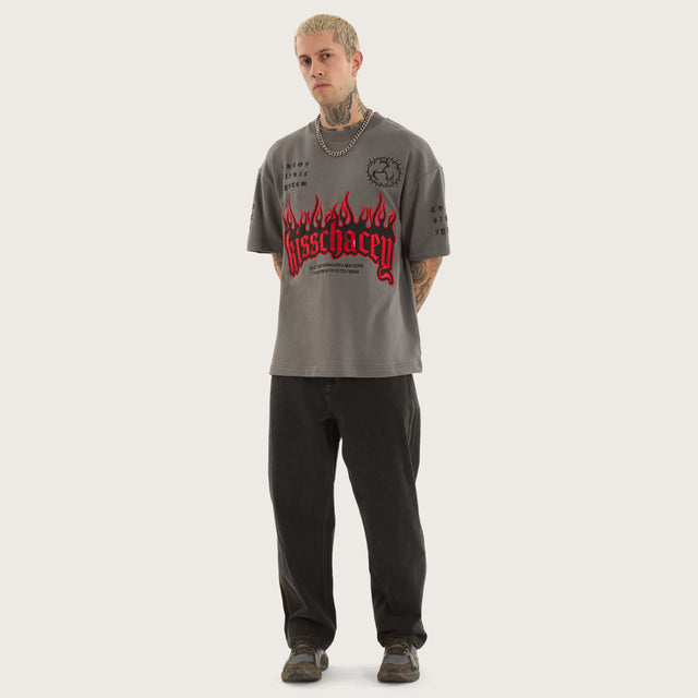 Model wears Repair Loopback Street Tee Charcoal T-Shirts in Grey - Image 2