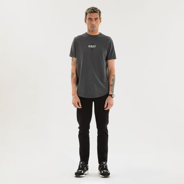 Grasp Dual Curved Tee Pigment Asphalt