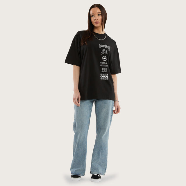 Model wears Gates Street Tee Jet Black T-Shirts in Black - Image 2