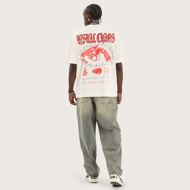 Model wears Cascade Heavy Street Fit Tee Tofu T-Shirts in Off-White - Image 5