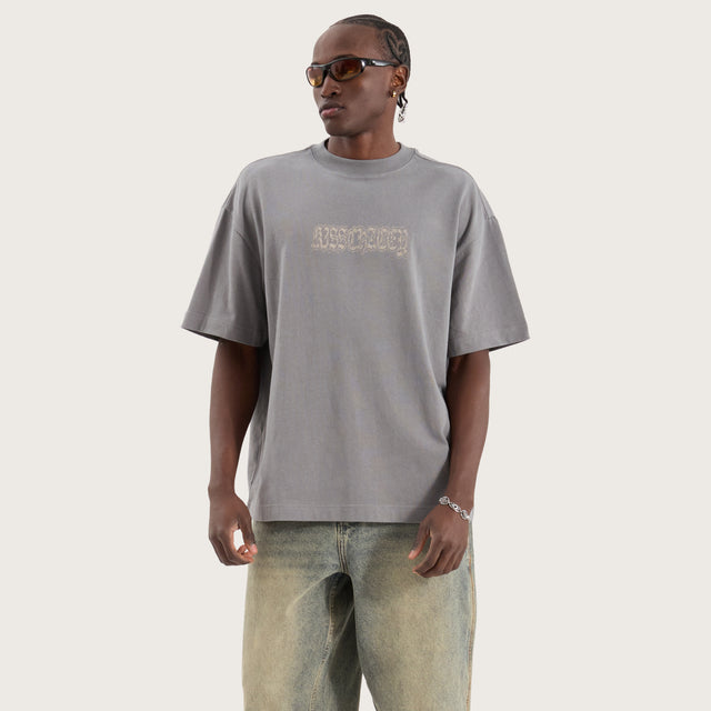 Model wears Other Side Street Tee Pigment Steel Grey T-Shirts in Grey - Image 2