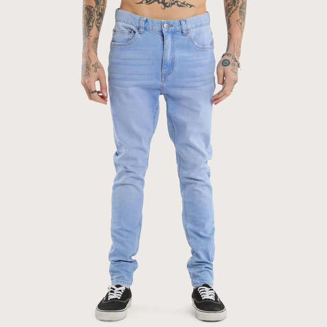 Model wears K1 Super Skinny Fit Jeans Ultimate Blue Pants in Blue - Image 3