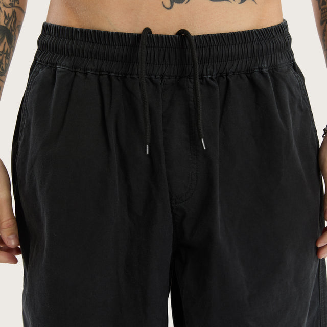 Mosh Baggy Short Jet Black