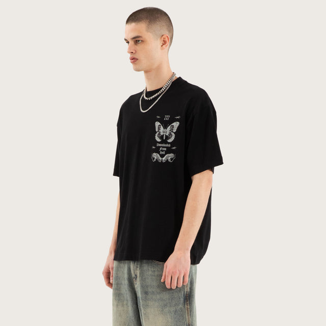 Model wears Download Street Tee Jet Black T-Shirts in Black - Image 4