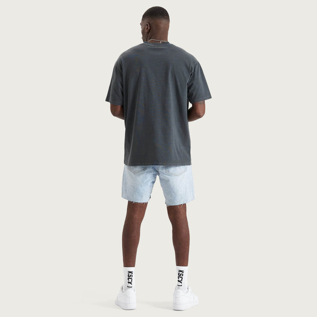 Model wears Abyss Box Fit T-Shirt Pigment Asphalt T-Shirts in Grey - Image 6