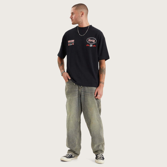 Model wears Cascade Heavy Street Fit Tee Anthracite T-Shirts in Black - Image 5