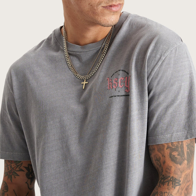 Model wears Hope Relaxed Tee Pigment Frost Grey T-Shirts in Grey - Image 3