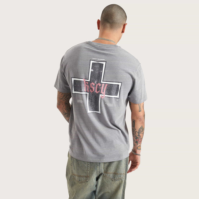 Model wears Hope Relaxed Tee Pigment Frost Grey T-Shirts in Grey - Image 1