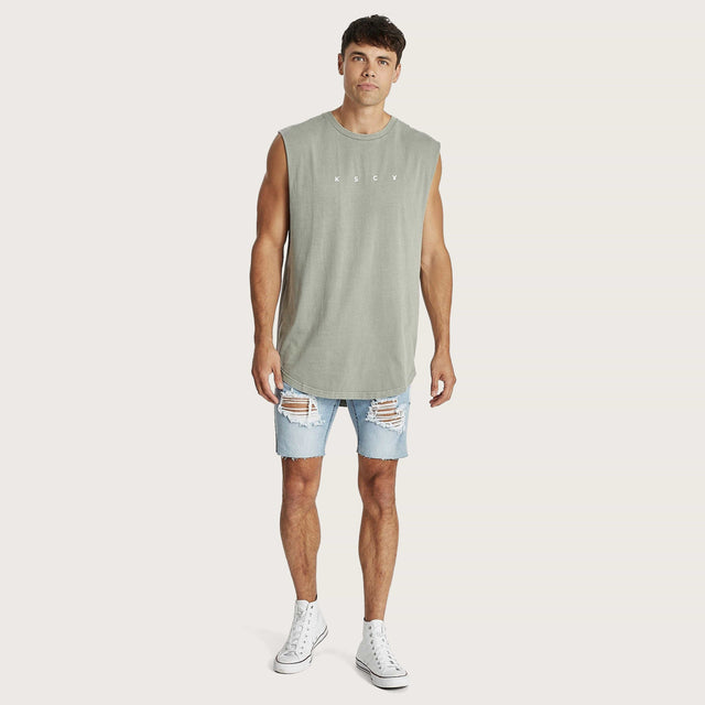 Model wears Hypocrit Dual Curved Muscle Tee Pigment Shadow Muscle Tees in Grey - Image 2