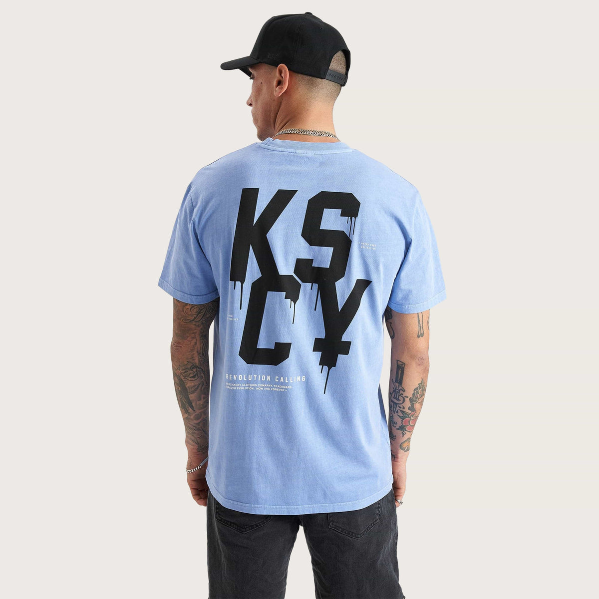 Loara Relaxed Tee in Pigment Kentucky Blue Kiss Chacey