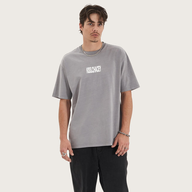 Model wears Luminary Heavy Box Fit Tee Pigment Frost Grey T-Shirts in Grey - Image 2