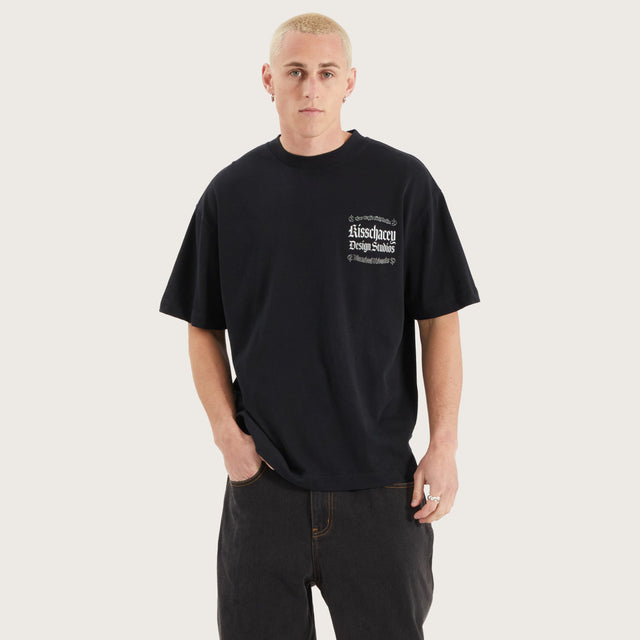 Model wears Machine Street Tee Anthracite Black T-Shirts in Black - Image 3