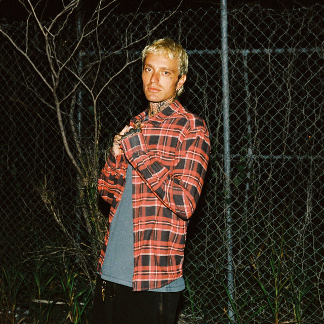 Model wears Mythos Casual Longsleeve Shirt Red Check Long Sleeve Shirts in Red - Image 2