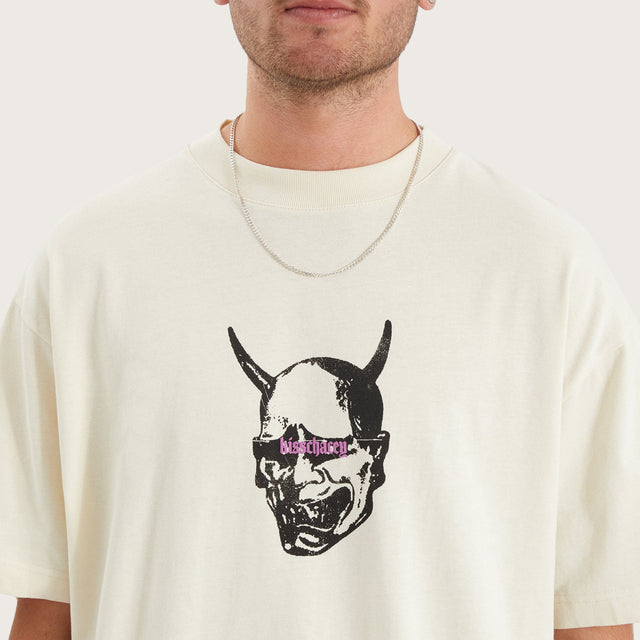 Model wears Witchcraft Heavy Street Tee Tofu T-Shirts in Off-White - Image 3