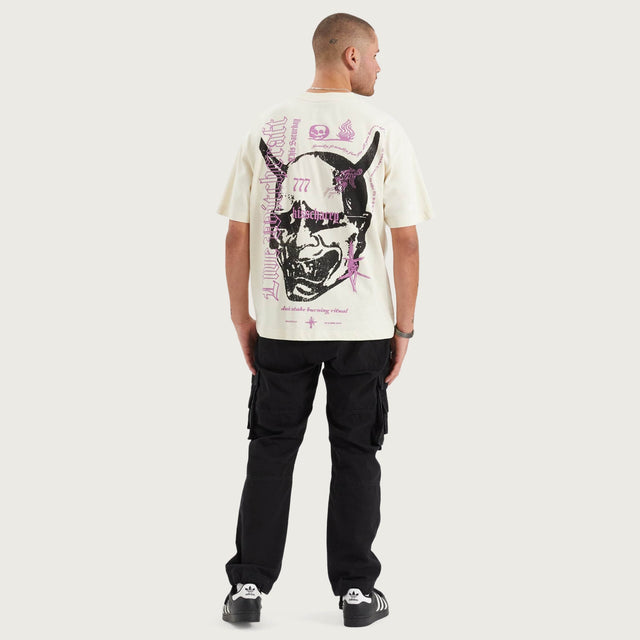 Model wears Witchcraft Heavy Street Tee Tofu T-Shirts in Off-White - Image 6