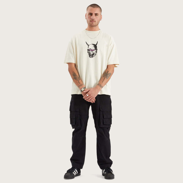 Model wears Witchcraft Heavy Street Tee Tofu T-Shirts in Off-White - Image 7