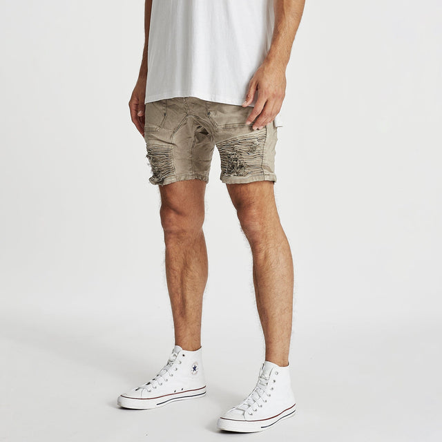 Model wears Carter Denim Shorts Brindle Shorts in Brown - Image 2
