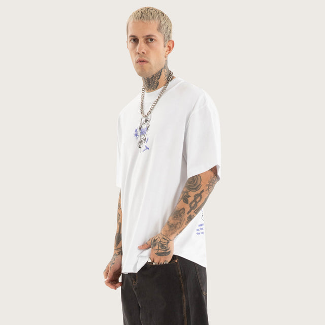 Model wears Strains Street Tee White T-Shirts in White - Image 4