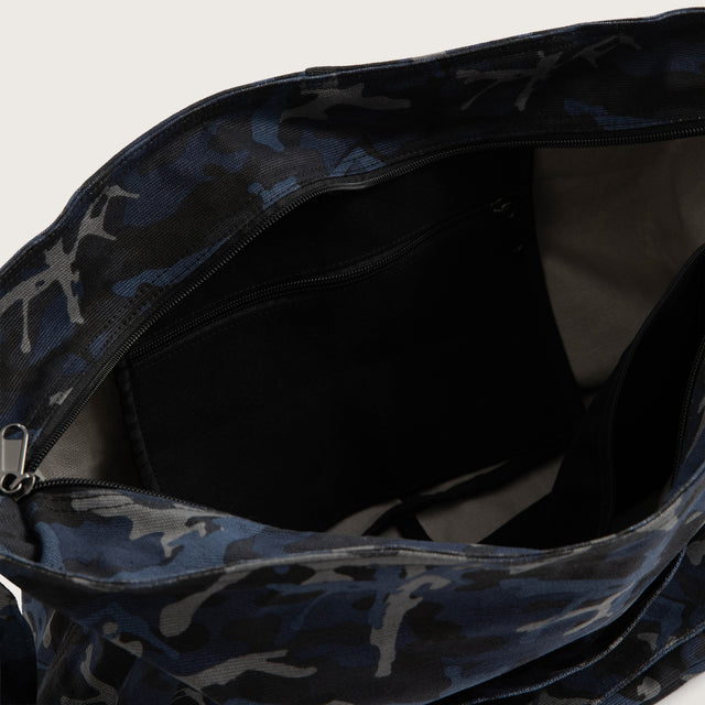Disappear Messenger Bag Bat Camo