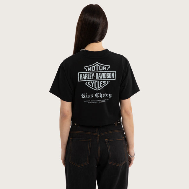 Model wears Rumble Crop Tee Jet Black T-Shirts Black – image 2