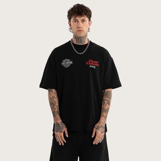 Model wears Rev Loopback Street Tee Jet Black T-Shirts Black – image 5