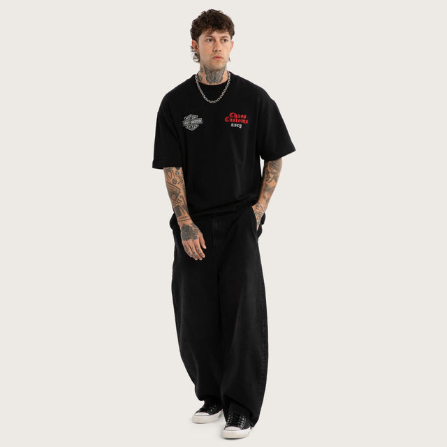 Model wears Rev Loopback Street Tee Jet Black T-Shirts Black – image 7