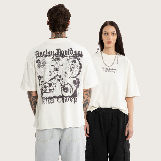Model wears Vent Crop Street Tee Blanc De Blanc T-Shirts White – image 1