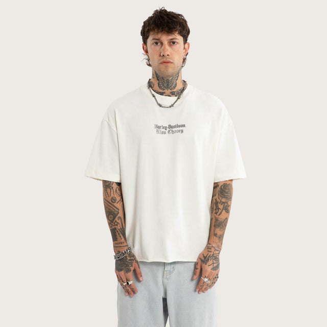 Model wears Vent Crop Street Tee Blanc De Blanc T-Shirts White – image 5