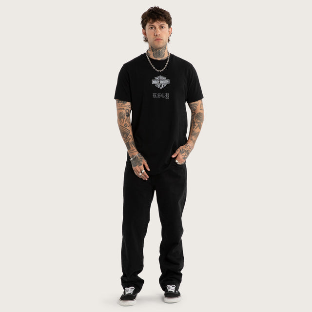 Model wears Carve Dual Curved Tee Jet Black T-Shirts Black – image 5