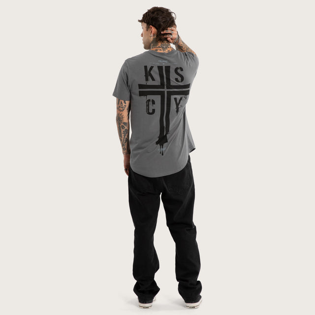 Model wears Cloak Dual Curved Tee Charcoal T-Shirts Grey – image 5