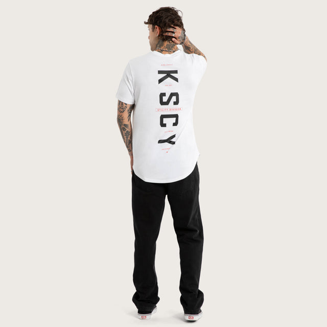 Model wears Stamp Dual Curved Tee Optical White T-Shirts White – image 6