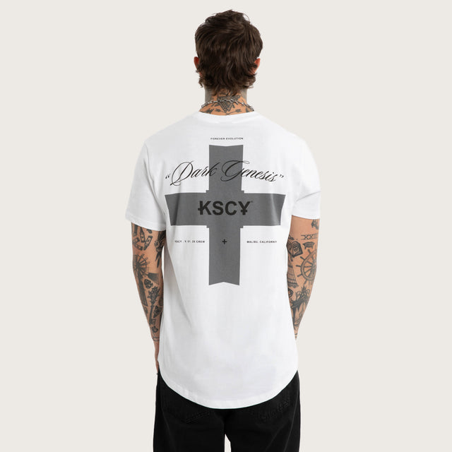 Model wears Resolved Dual Curved Tee Optical White T-Shirts White – image 2